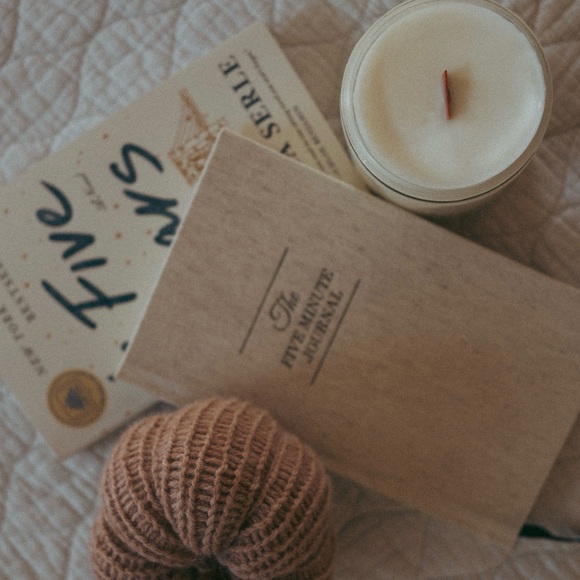 Pumpkin Chai Handmade 100% Pure Soy Wax Wood Wick Candle - Picture 3 of 5